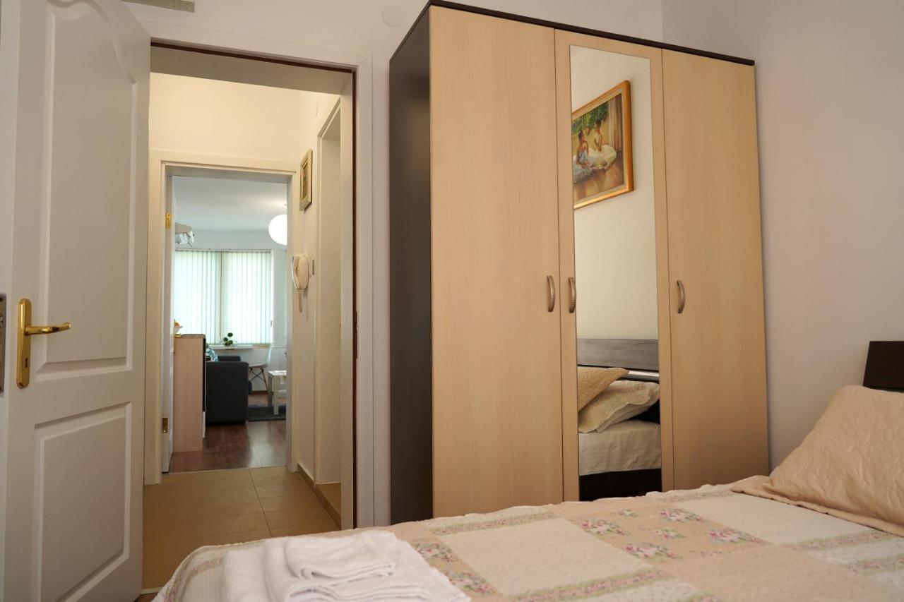 Shushi'S 1 Bedroom Central Apartment プロヴディフ エクステリア 写真